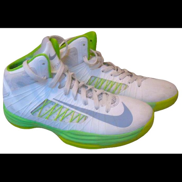nike hyperdunk boys